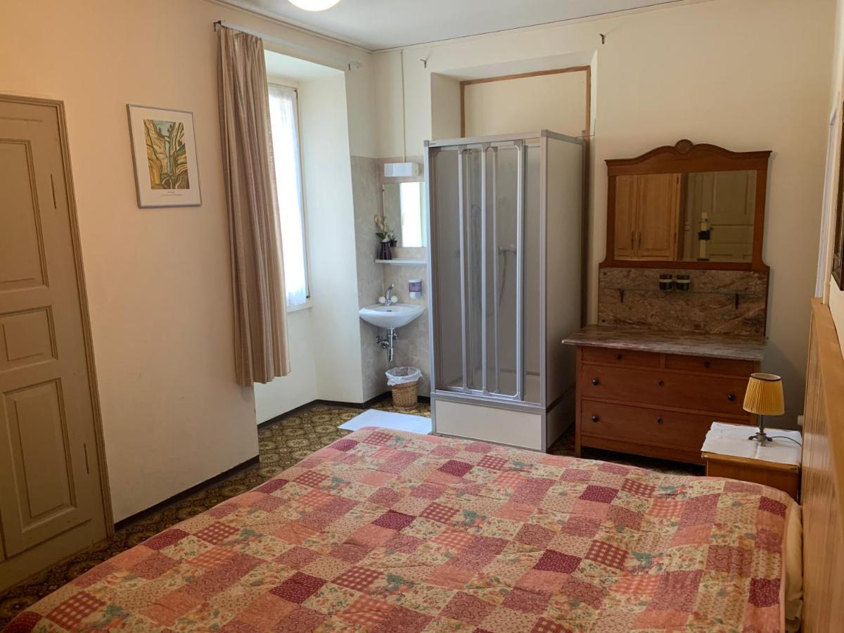 Albergo Calancasca Ristorante Jaipur Grono Eksteriør billede